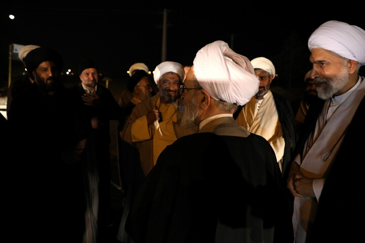 تصاویر/استقبال و دیدار آیت الله اعرافی در استان سمنان با امام جمعه و استاندار