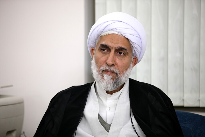 تصاویر/استقبال و دیدار آیت الله اعرافی در استان سمنان با امام جمعه و استاندار