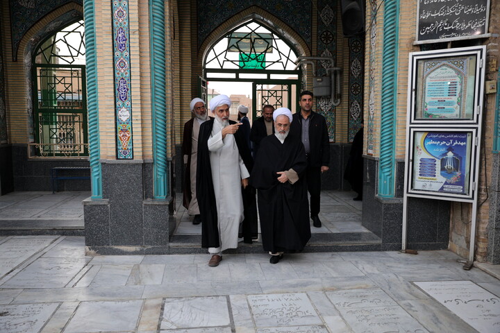 تصاویر/ادای احترام به مقام شامخ شهدا و آستان مقدس یحیی بن موسی الکاظم (ع) سمنان