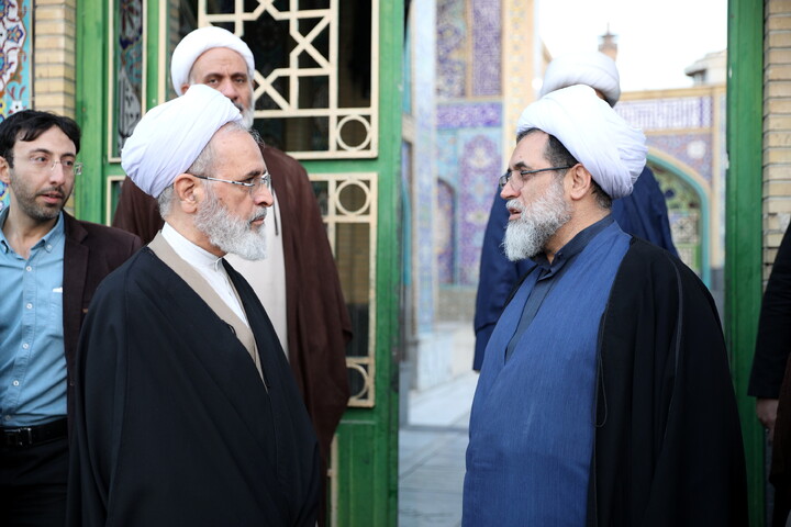 تصاویر/ادای احترام به مقام شامخ شهدا و آستان مقدس یحیی بن موسی الکاظم (ع) سمنان