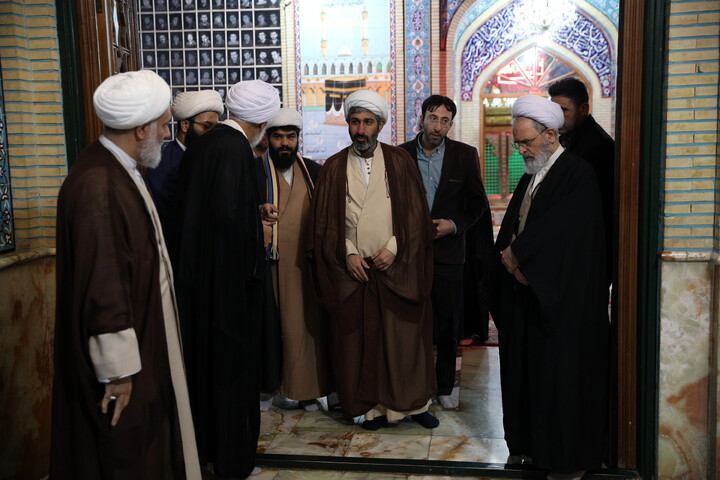 تصاویر/ادای احترام به مقام شامخ شهدا و آستان مقدس یحیی بن موسی الکاظم (ع) سمنان