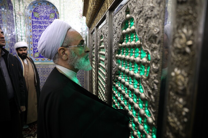 تصاویر/ادای احترام به مقام شامخ شهدا و آستان مقدس یحیی بن موسی الکاظم (ع) سمنان