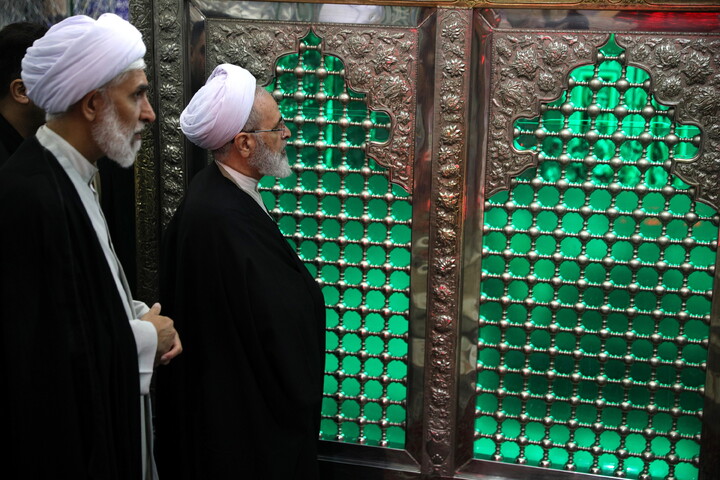 تصاویر/ادای احترام به مقام شامخ شهدا و آستان مقدس یحیی بن موسی الکاظم (ع) سمنان