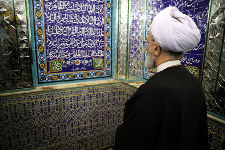 تصاویر/ادای احترام به مقام شامخ شهدا و آستان مقدس یحیی بن موسی الکاظم (ع) سمنان