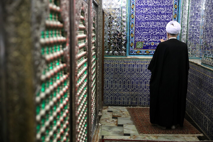 تصاویر/ادای احترام به مقام شامخ شهدا و آستان مقدس یحیی بن موسی الکاظم (ع) سمنان