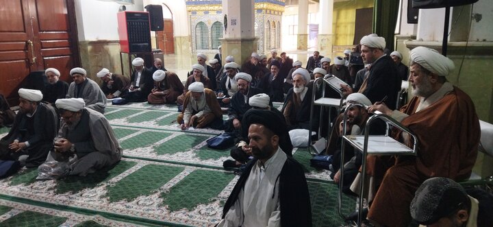 تصاویر/ اجتماع بزرگ مبلغان به مناسبت قیام ۱۹ دی در آستان مقدس امامزادگان عینعلی و زینعلی(ع)