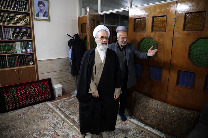 تصاویر/دیدار با بیت مرحوم آیت الله سیدمحمد شاهچراغی