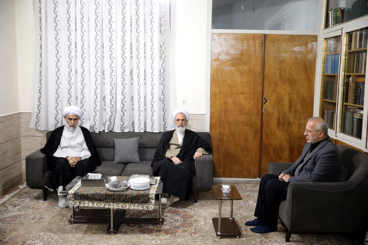 تصاویر/دیدار با بیت مرحوم آیت الله سیدمحمد شاهچراغی