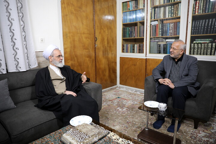 تصاویر/دیدار با بیت مرحوم آیت الله سیدمحمد شاهچراغی