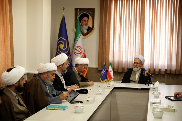 تصاویر/دیدار با کارکنان مدیریت حوزه علمیه خواهران استان سمنان