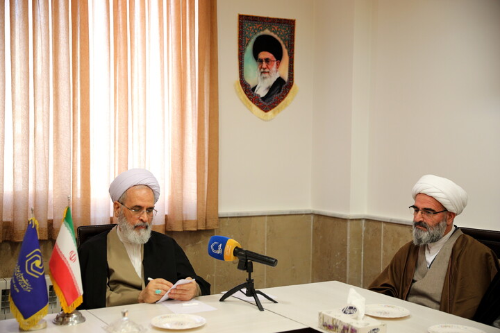 تصاویر/دیدار با کارکنان مدیریت حوزه علمیه خواهران استان سمنان