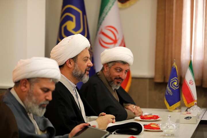 تصاویر/دیدار با کارکنان مدیریت حوزه علمیه خواهران استان سمنان