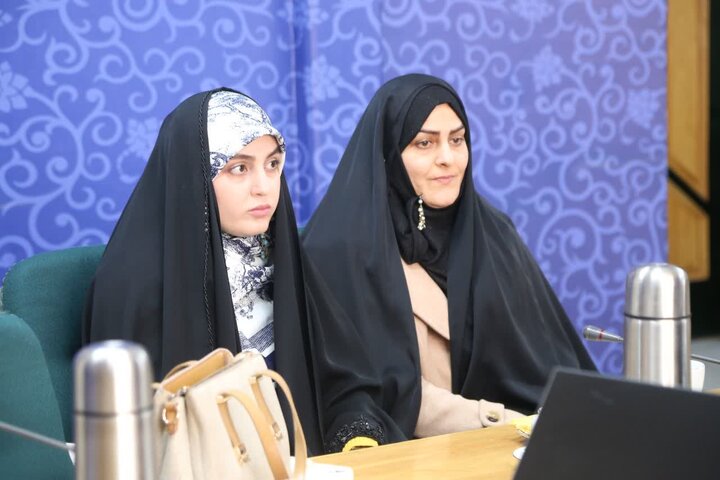 تصاویر / تجلیل مدیر کل اوقاف استان قزوین ا ز حافظ و قاری برتر