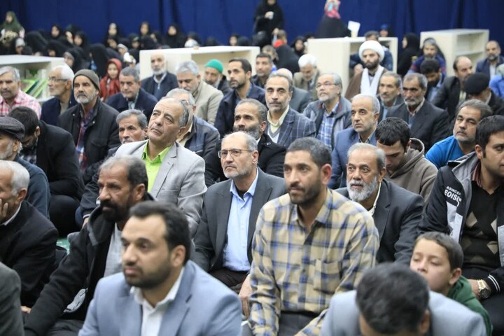 تصاویر| ویژه برنامه گرامیداشت هفته مقاومـت در بیرجند