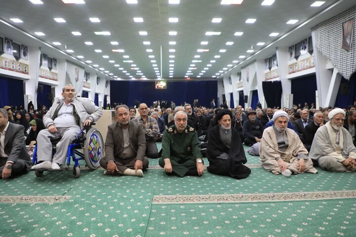 تصاویر| ویژه برنامه گرامیداشت هفته مقاومـت در بیرجند