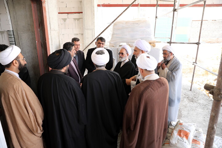 تصاویر/بازدید از ساختمان در حال ساخت مرکز مدیریت استان سمنان