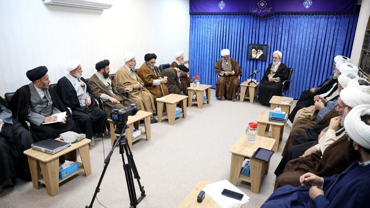 تصاویر/جلسه شورای حوزه علمیه استان سمنان با حضور آیت الله اعرافی