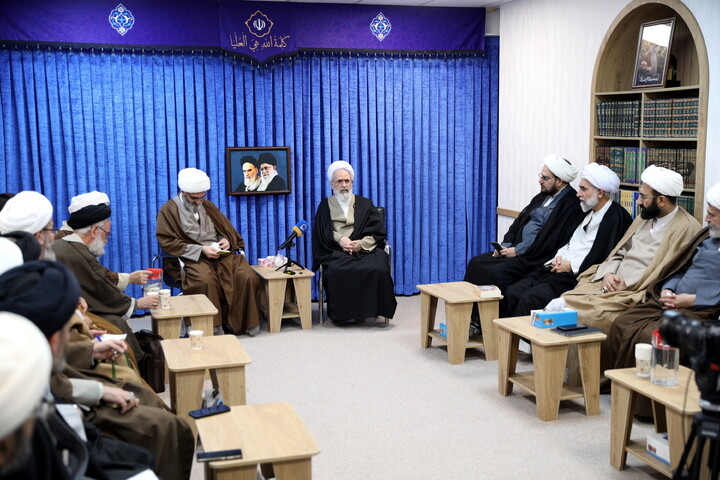 تصاویر/جلسه شورای حوزه علمیه استان سمنان با حضور آیت الله اعرافی