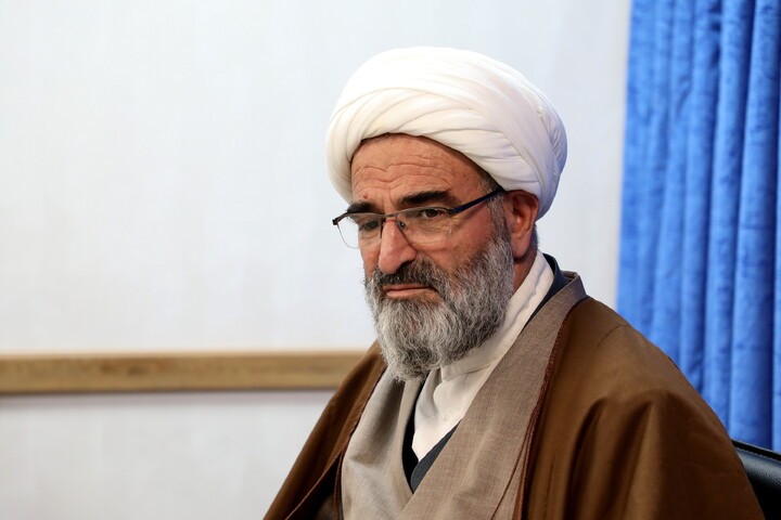 تصاویر/جلسه جمع بندی سفرآیت الله اعرافی به استان سمنان