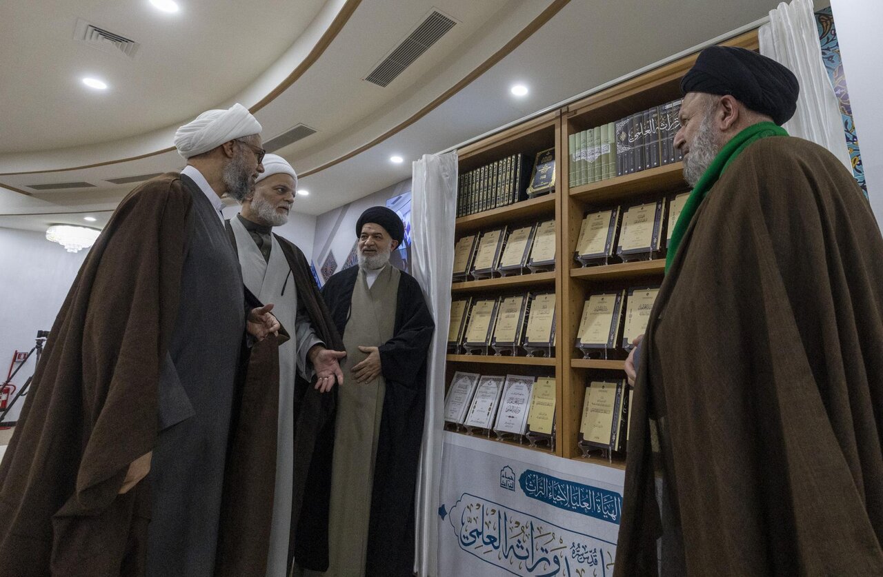 متولي العتبة العباسية يزيح الستار عن موسوعتين علميتين حول السيد المجاهد