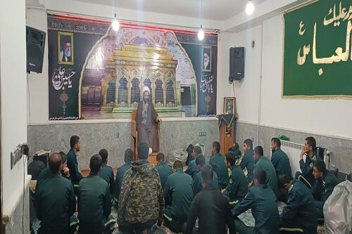 مجاهدت تنها در میدان نبرد نیست/ اخلاق نظامی، پایه تعهد و ایستادگی است