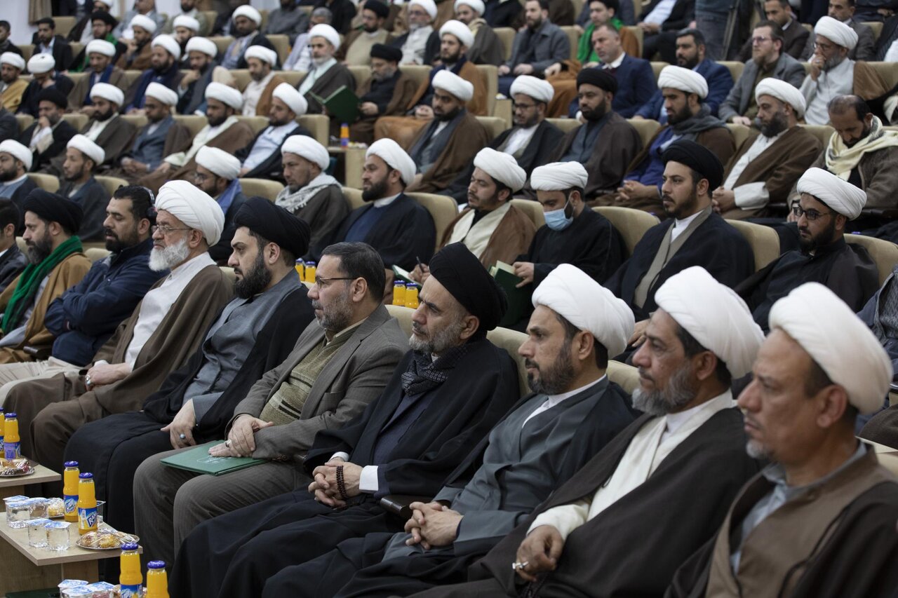 Презентация двух крупных энциклопедий и предупреждение об уничтожении рукописей на международной конференции «Сейед Муджахид» в Наджафе и Кербеле