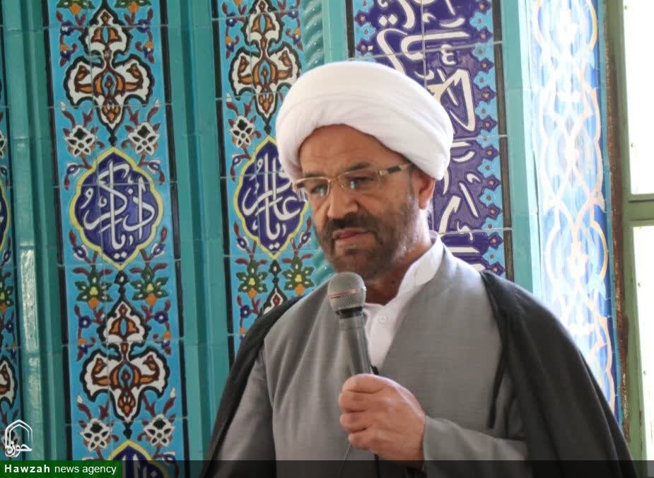 نماز محور دیانت، امنیت اجتماعی و سلامت خانواده در جامعه اسلامی است