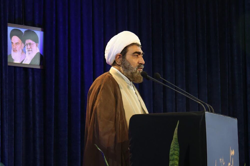 علامه مصباح یزدی شخصیتی اخلاقی و عارفی به تمام معنا بود