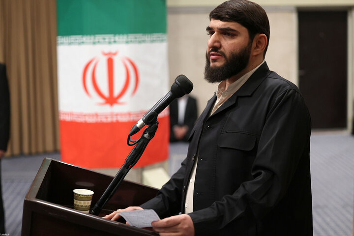 دیدار هزاران نفر از مردم قم با رهبر معظم انقلاب