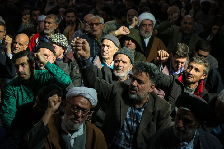 تصاویر/ راهپیمایی مردم قم به مناسبت قیام تاریخی ۱۹ دی