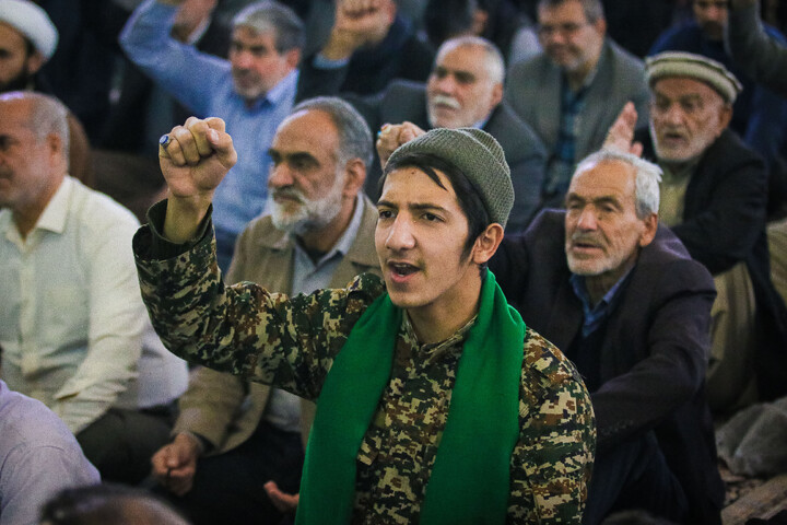 تصاویر/ راهپیمایی مردم قم به مناسبت قیام تاریخی ۱۹ دی