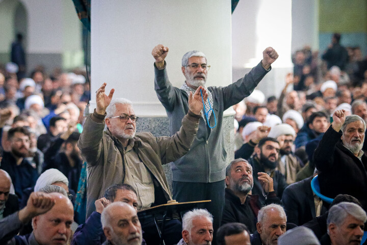 تصاویر/ راهپیمایی مردم قم به مناسبت قیام تاریخی ۱۹ دی
