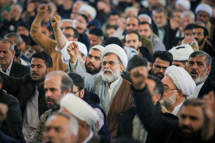 تصاویر/ راهپیمایی مردم قم به مناسبت قیام تاریخی ۱۹ دی