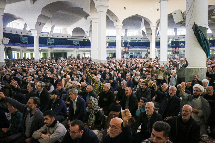 تصاویر/ راهپیمایی مردم قم به مناسبت قیام تاریخی ۱۹ دی