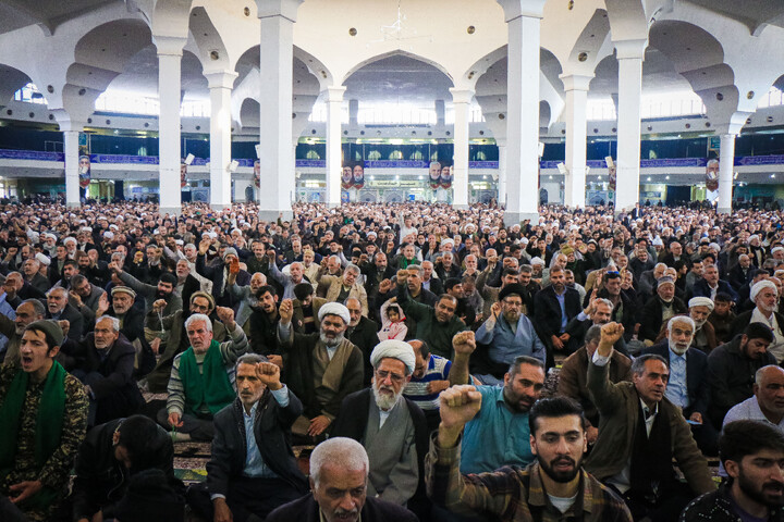 تصاویر/ راهپیمایی مردم قم به مناسبت قیام تاریخی ۱۹ دی