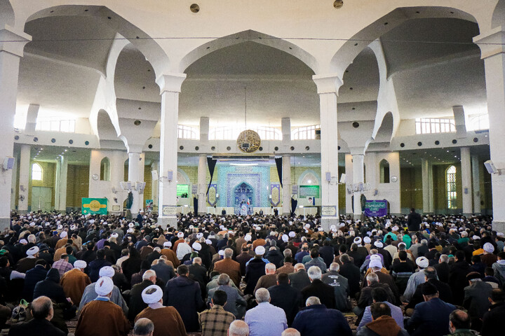 تصاویر/ راهپیمایی مردم قم به مناسبت قیام تاریخی ۱۹ دی