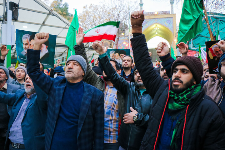 تصاویر/ تجمع مدافعان حرم در حمایت از جمهوری اسلامی ایران