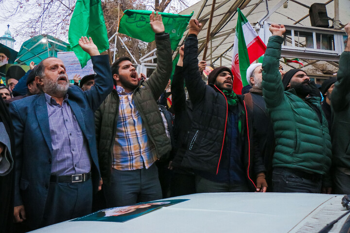 تصاویر/ تجمع مدافعان حرم در حمایت از جمهوری اسلامی ایران