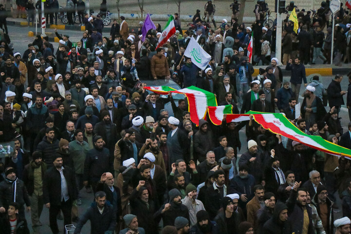 تصاویر/ تجمع مدافعان حرم در حمایت از جمهوری اسلامی ایران