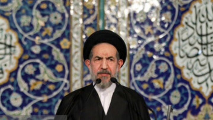 پرامن مظاہرین جلد تخریب کاروں سے اپنا راستہ جدا کریں گے، امام جمعہ تہران