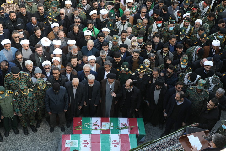 تصاویر/ تشییع پیکر شهدای مدافع امنیت در قم