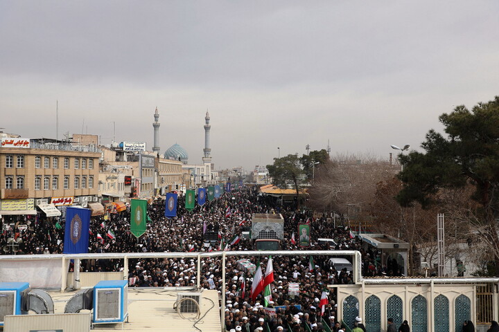 تصاویر/ تشییع پیکر شهدای مدافع امنیت در قم