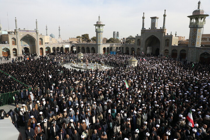 تصاویر/ تشییع پیکر شهدای مدافع امنیت در قم