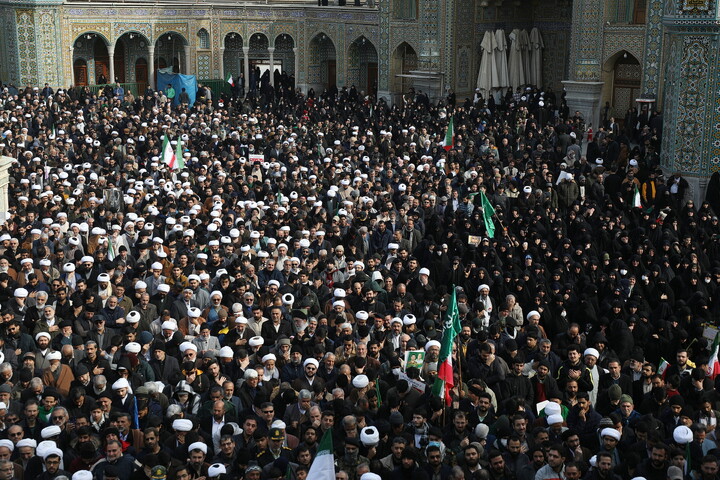 تصاویر/ تشییع پیکر شهدای مدافع امنیت در قم