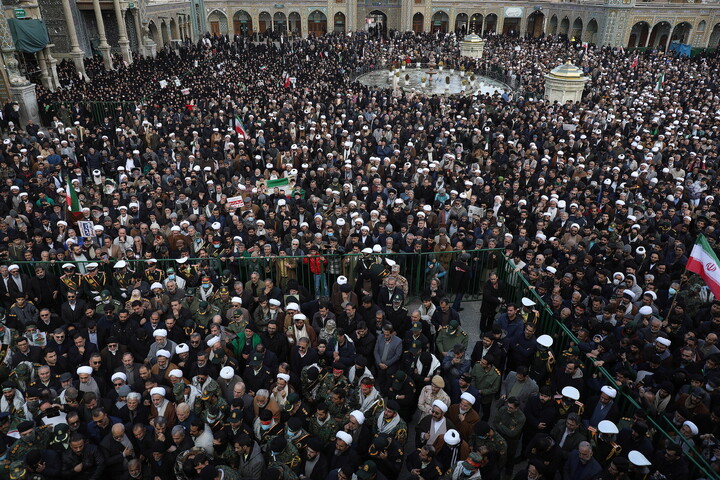 تصاویر/ تشییع پیکر شهدای مدافع امنیت در قم