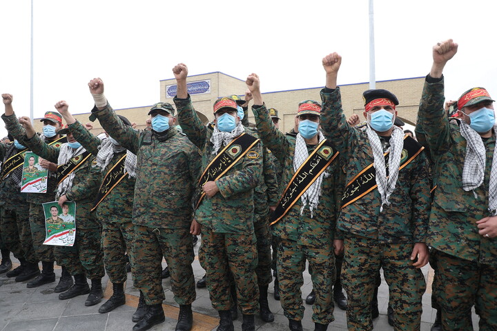 تصاویر/ تشییع پیکر شهدای مدافع امنیت در قم