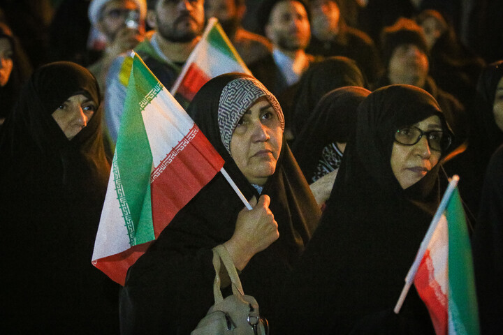 تصاویر/ تجمع و راهپیمایی مردم قم در حمایت از جمهوری اسلامی ایران