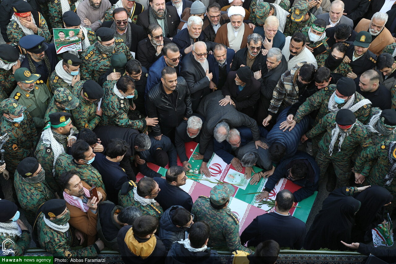 جمهوری اسلامی همواره در برابر توطئه ایستادگی کرده است