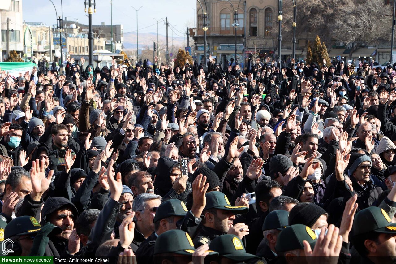 بازاریان و جوانان در برابر تفرقه‌افکنان هوشیار باشند