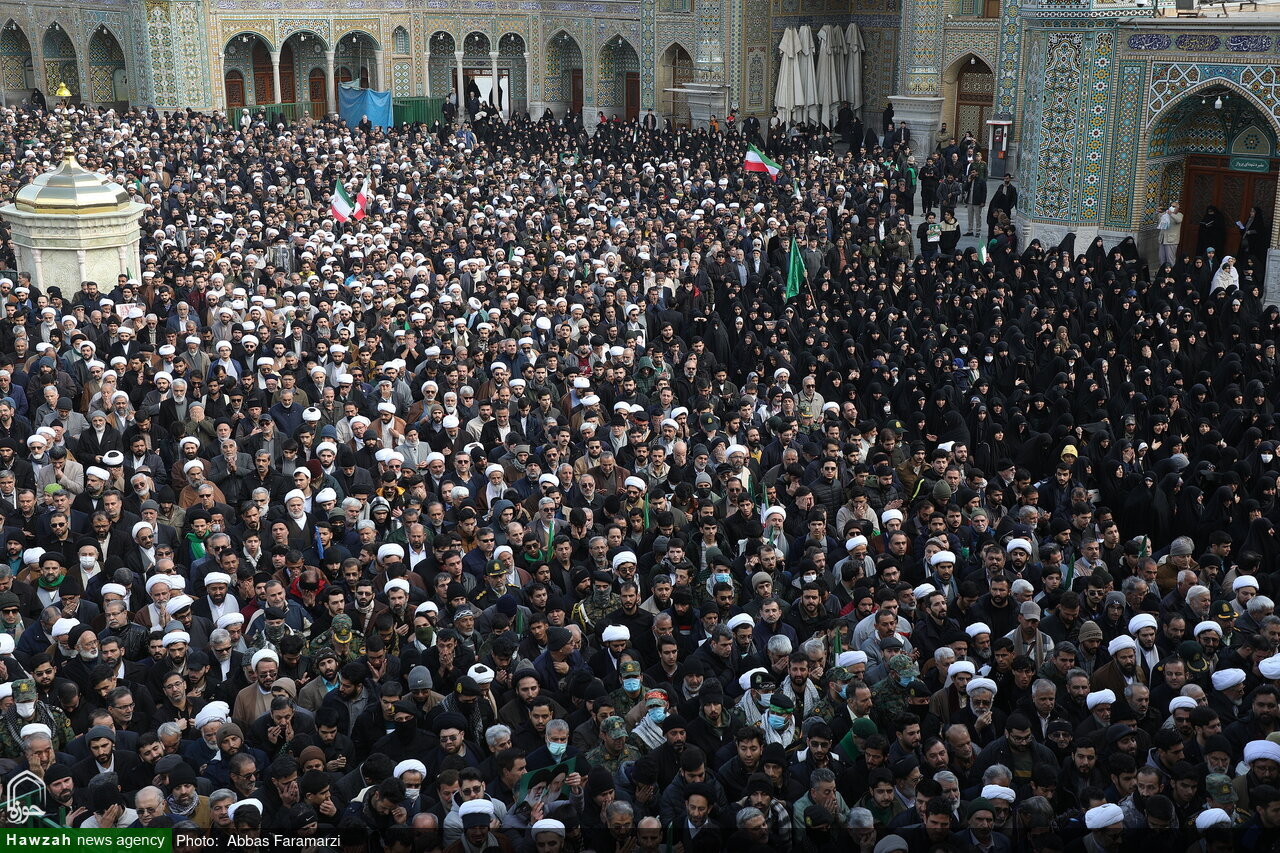 تشييع حاشد لشهيدي الأمن في مدينة قم وسط استنكار للأعمال التخريبية + فيديو وصور